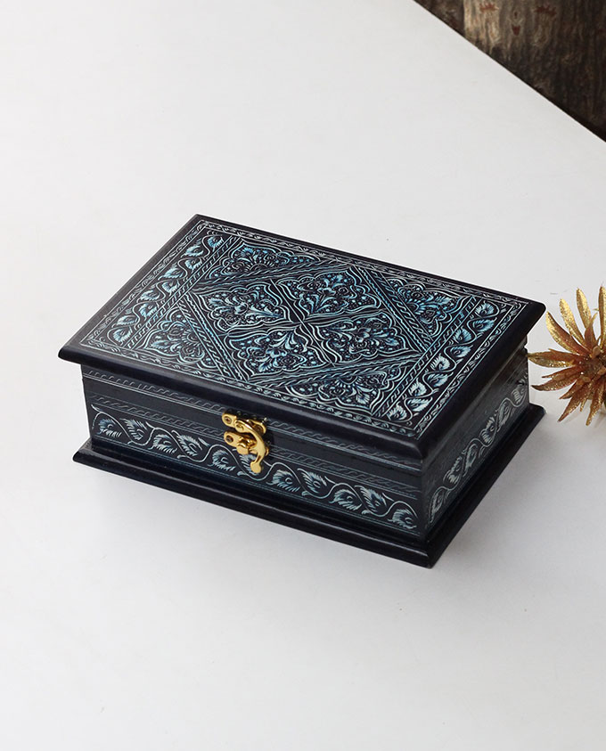 Ghauris-floral-Blue-multan-Laquer-art-jewelery-box-punjab-crafts-pakistan1.