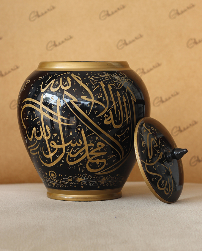 Handcrafted Calligraphy Lacquer Art Candy Jar (Black)